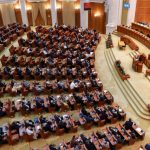 Camera Deputaților a adoptat proiectul de tăiere a 240 de posturi din instituție